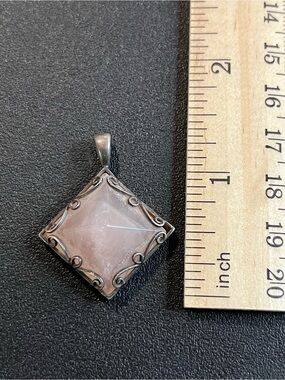 Rose Quartz Sterling Silver Pendant   Beautiful ornate bezel. 925.